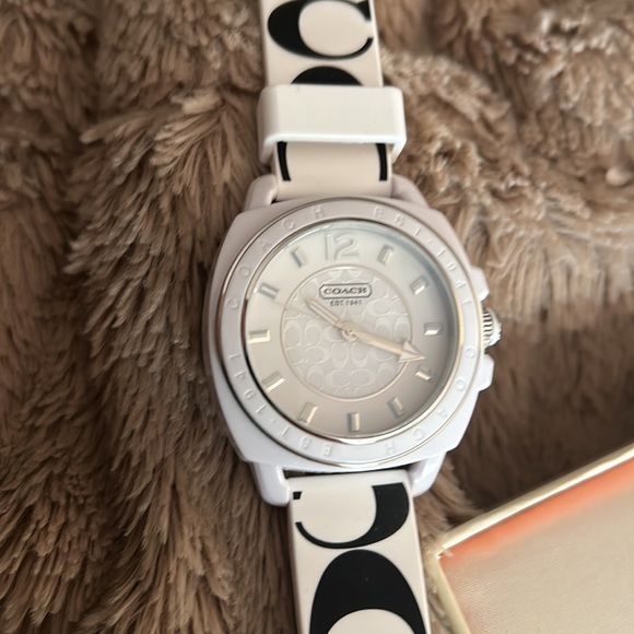Coach watch - Picture 2 of 6